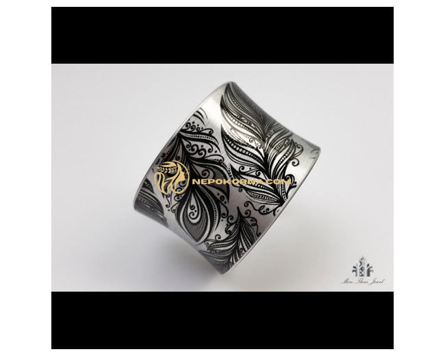 Гривна ФИÐЕС СРЕБРИСТÐ