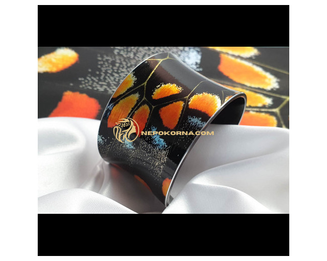 Гривна УМОРЕÐИ КРИЛРÐРЛЮБОВТÐ