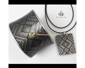 Гривна и колие ÐЛЕКСÐÐДРР- графика Ñ Ñ€Ð°Ð¼ÐºÐ°