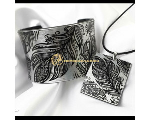 Гривна и колие ФИÐЕС СРЕБРИСТÐ