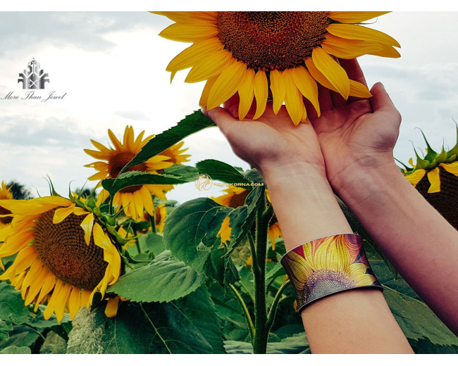 Ð“Ñ€Ð¸Ð²Ð½Ð° Ð¡Ð»ÑŠÐ½Ñ‡Ð¾Ð³Ð»ÐµÐ´