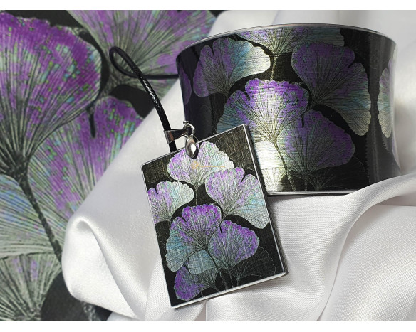 Гривна и колие ГИÐКО БИЛОБРлилаво-черна Гривна и колие ГИÐКО БИЛОБРлилаво-черна