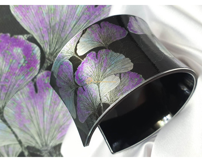 Гривна и колие ГИÐКО БИЛОБРлилаво-черна